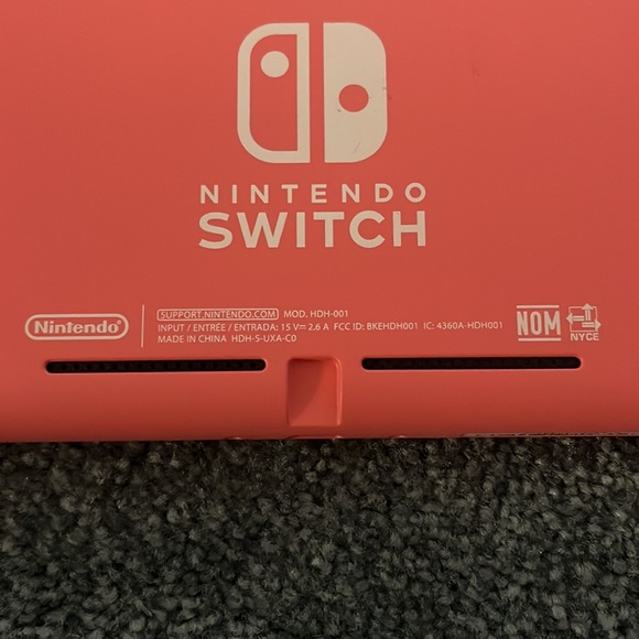 Nintendo Switch LITE - Picture 3 of 3